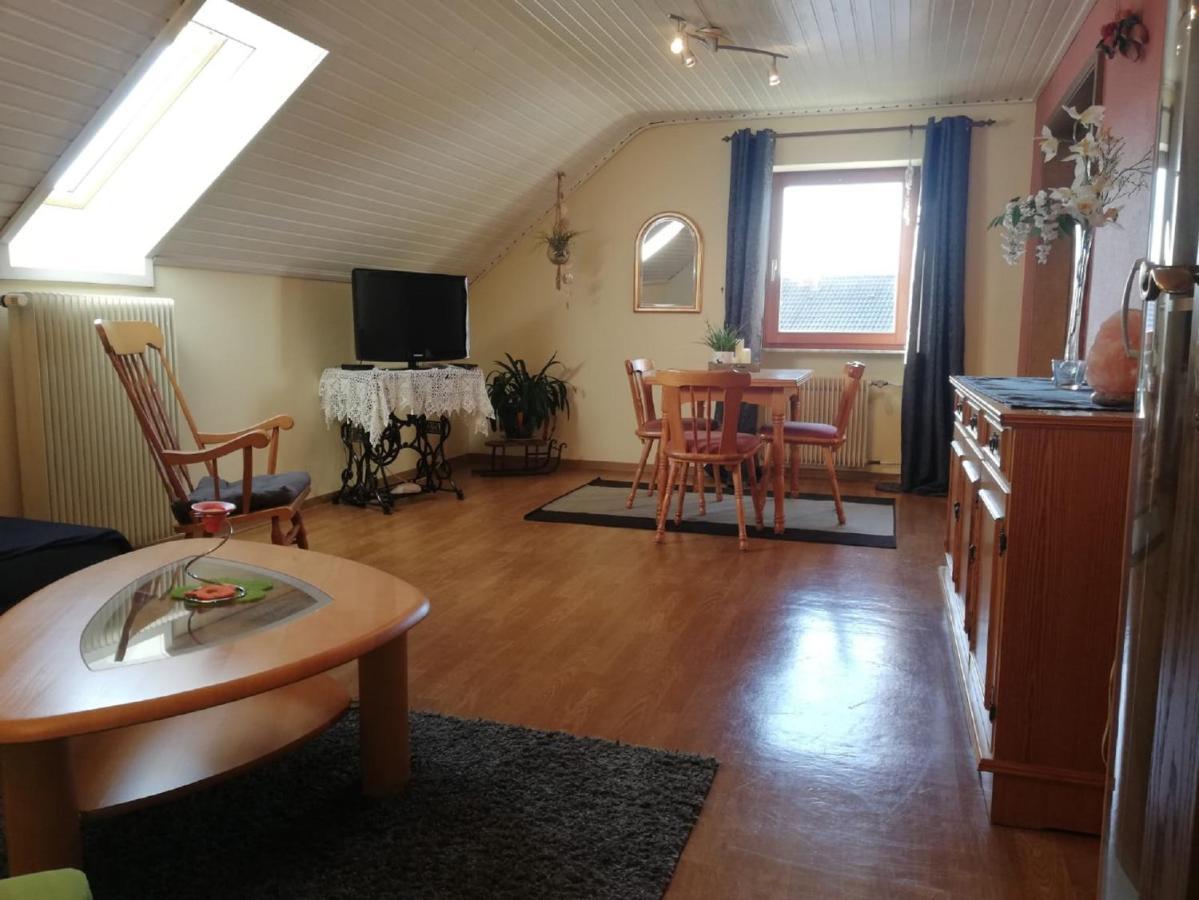 Ferienwohnung Haus Silvia フラドゥンゲン エクステリア 写真